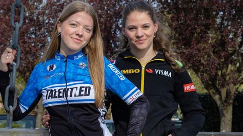 chloe hoogendoorn schaatsen|Chloé en Lieke Hoogendoorn strijden om ticket voor .